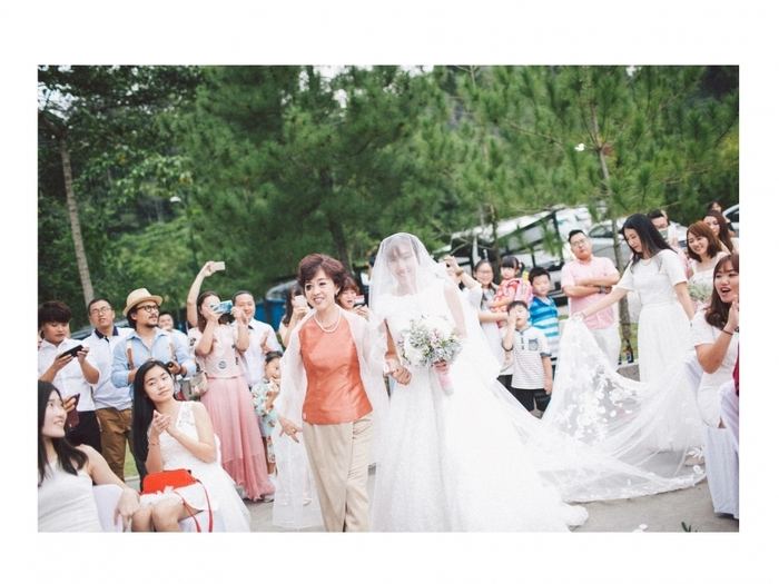 Jimmy + Min Hui — Wedding photograph 12 of 17 by Lau Chong Jin